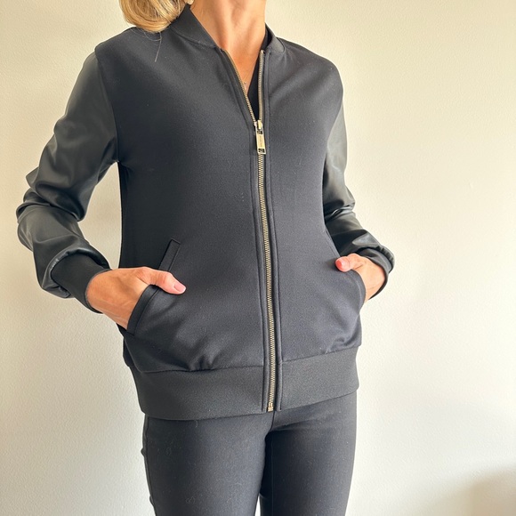 Michael Kors ladies faux leather sleeved bomber. - Picture 5 of 7